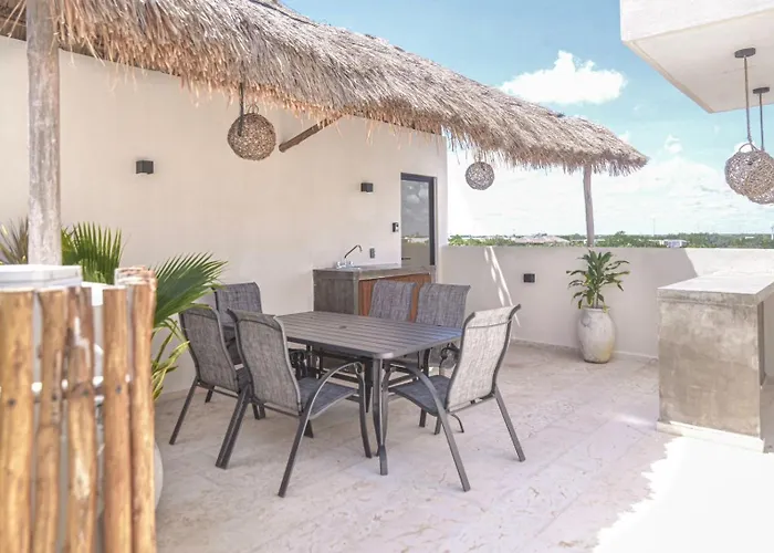 Luxury Penthouse-private Rooftop Pool-walkable Apartment *