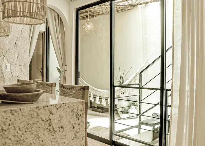 Luxury Penthouse-private Rooftop Pool-walkable Apartment *