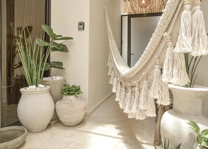 Apartment Luxury Penthouse-private Rooftop Pool-walkable *