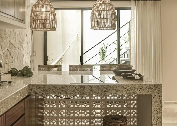 Luxury Penthouse-private Rooftop Pool-walkable Apartment *